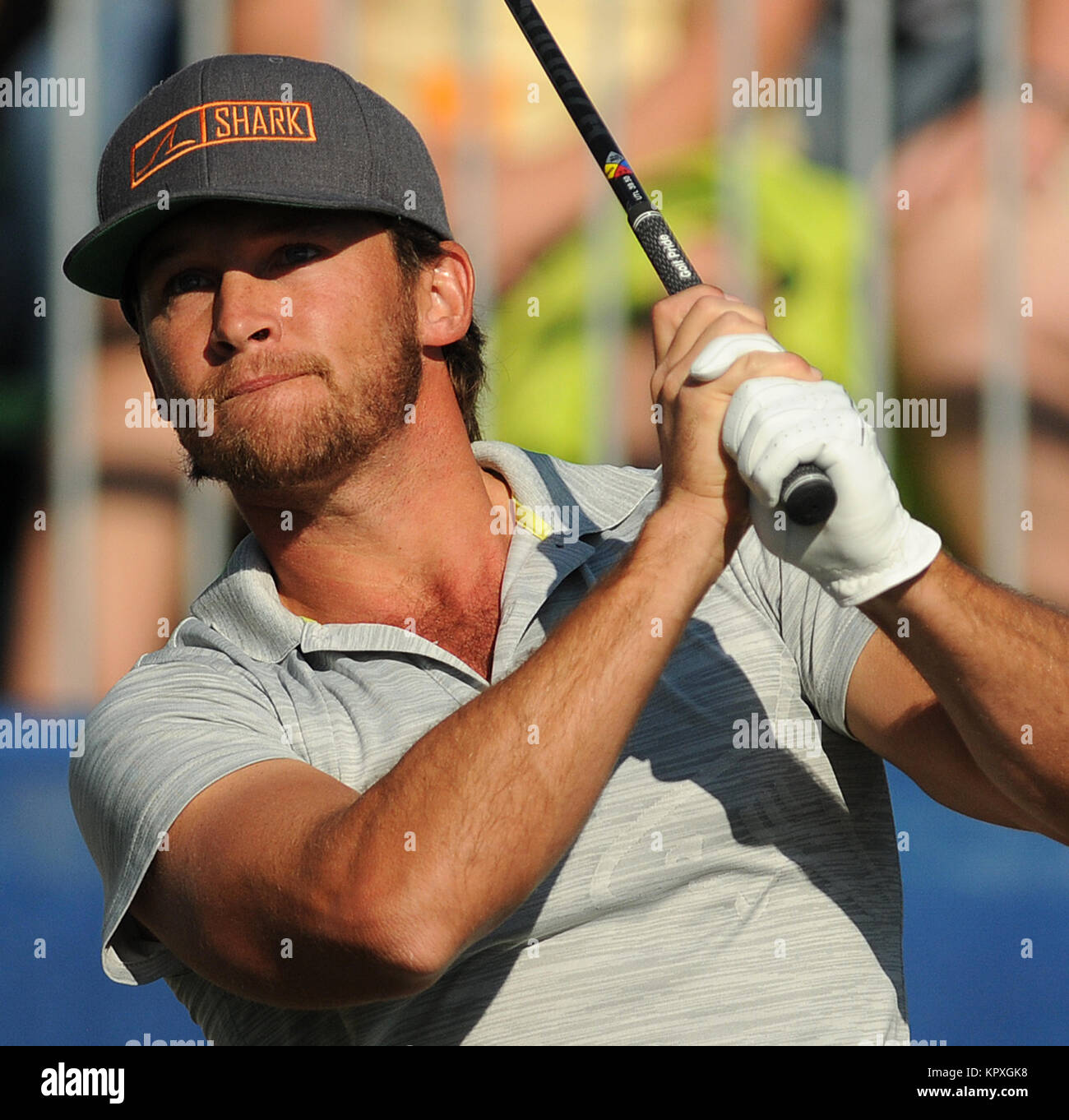 Orlando, USA. 16 Dez, 2017. Greg Norman Jr. T-Stücke weg auf der ersten Bohrung während der ersten Runde der 2017 PNC Vater Sohn Herausforderung Golf Turnier am 16. Dezember 2017 im Ritz-Carlton Golf Club in Orlando, Florida. Credit: Paul Hennessy/Alamy leben Nachrichten Stockfoto