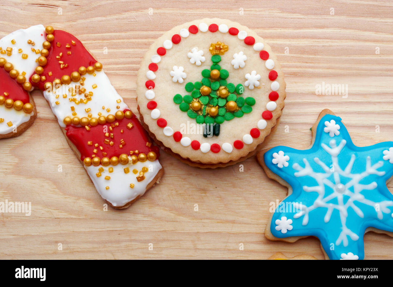 Weihnachten schneiden Sie Cookies sehr farbenfroh und Künstlerischen Stockfoto