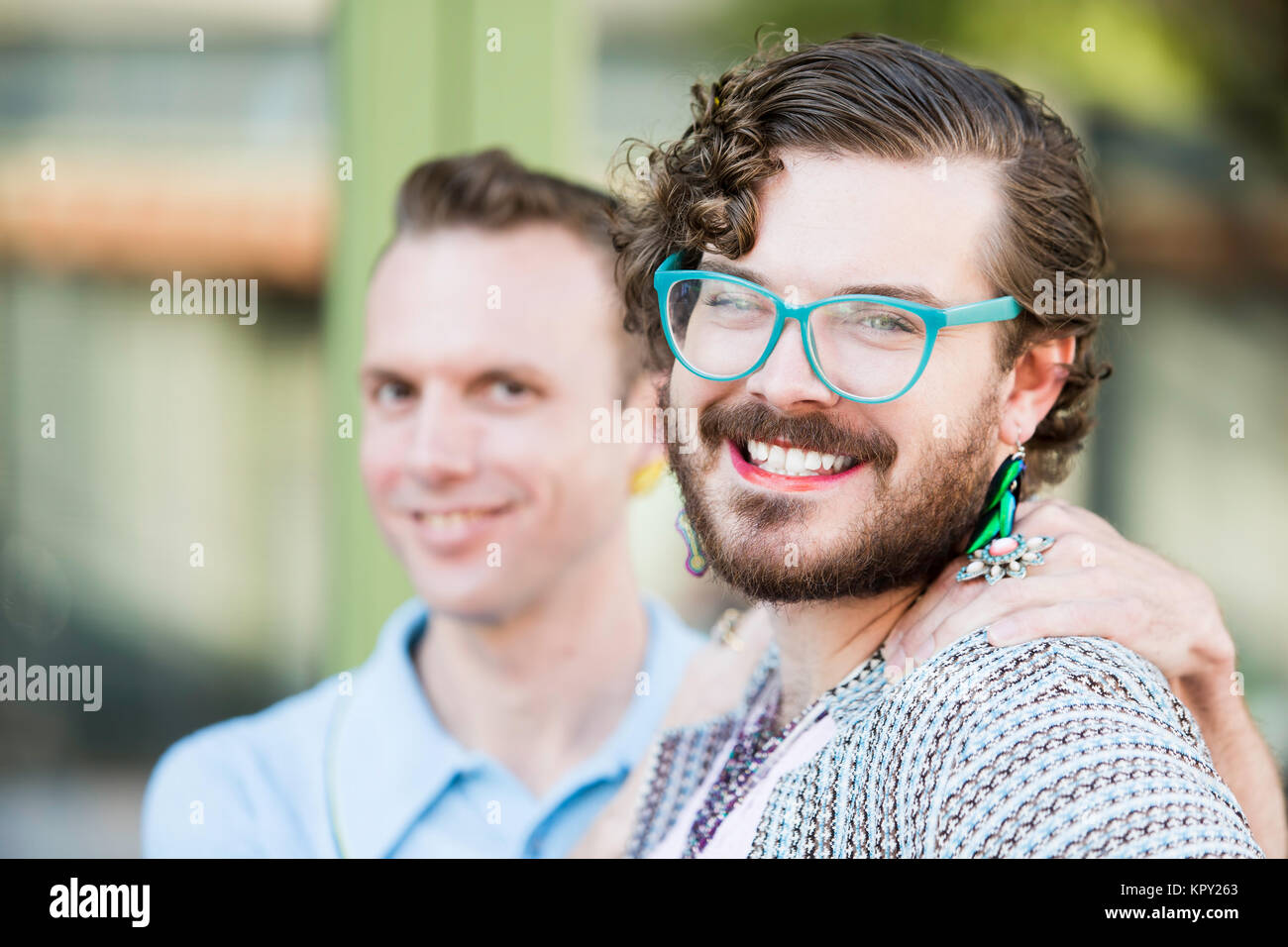 Geschlecht Flüssigkeit junge Männer Stockfoto