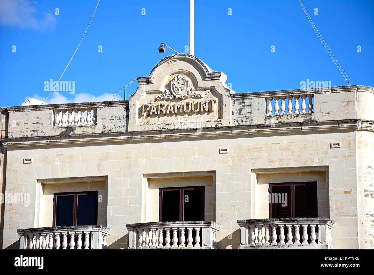 Die alte Paramount kino Gebäude im Zentrum der Stadt, Mosta, Malta, Europa. Stockfoto