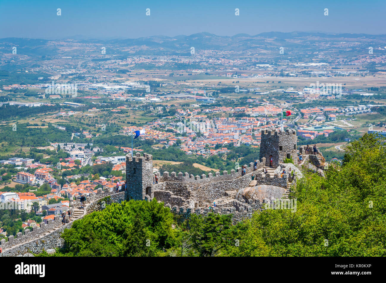 Die maurische Burg auf einem Sommermorgen, Sintra, Portugal. Stockfoto