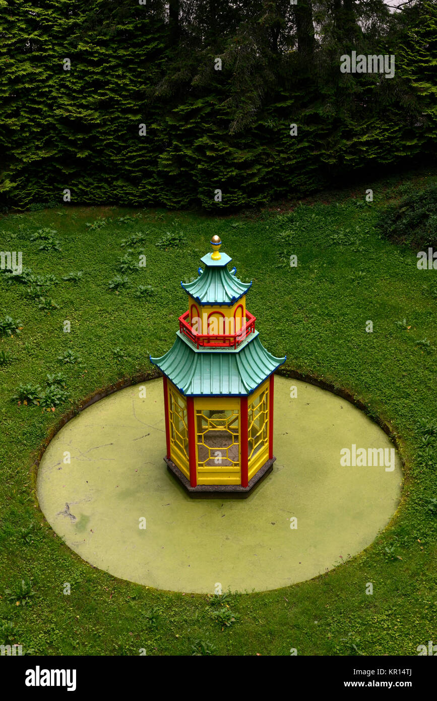 Chinesische Pagode, Mount Congreve Gärten, Waterford, Irland, Garten, Hütte, Haus, Mittelstück, bunt, farbenfroh, RM floral Stockfoto