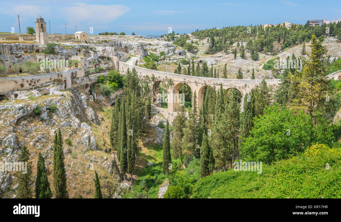Panoramablick über Gravina in Puglia, Provinz Bari, Apulien, Süditalien. Stockfoto