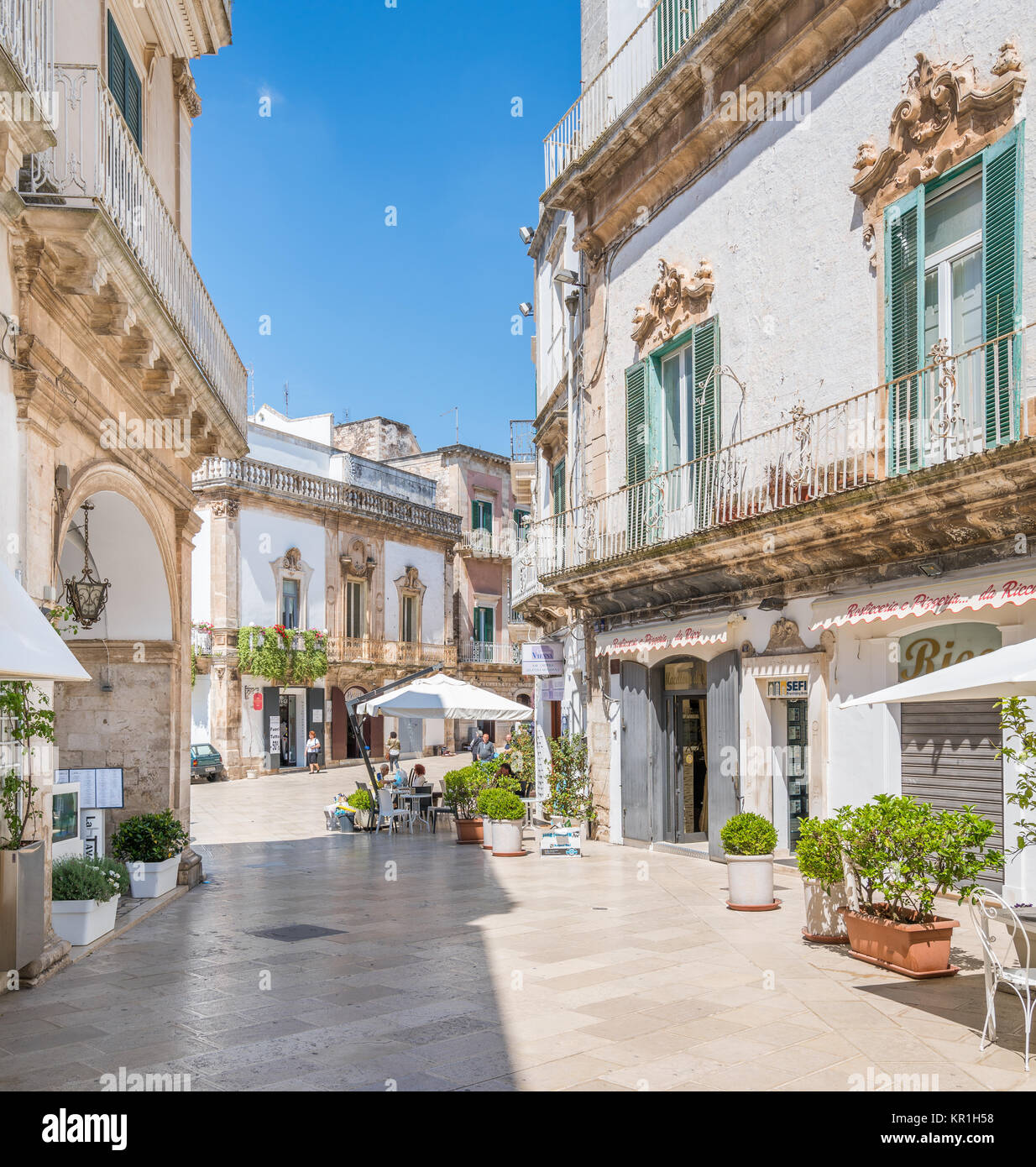 Morgen Sommer in Martina Franca in der Provinz Taranto, Apulien, Süditalien. Stockfoto