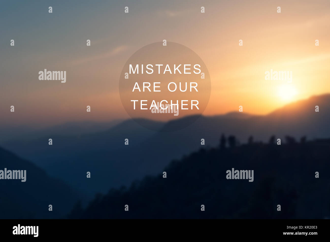 Leben inspirierende und motivierende Zitat - Fehler sind unsere Lehrer. Verschwommenen Hintergrund. Stockfoto