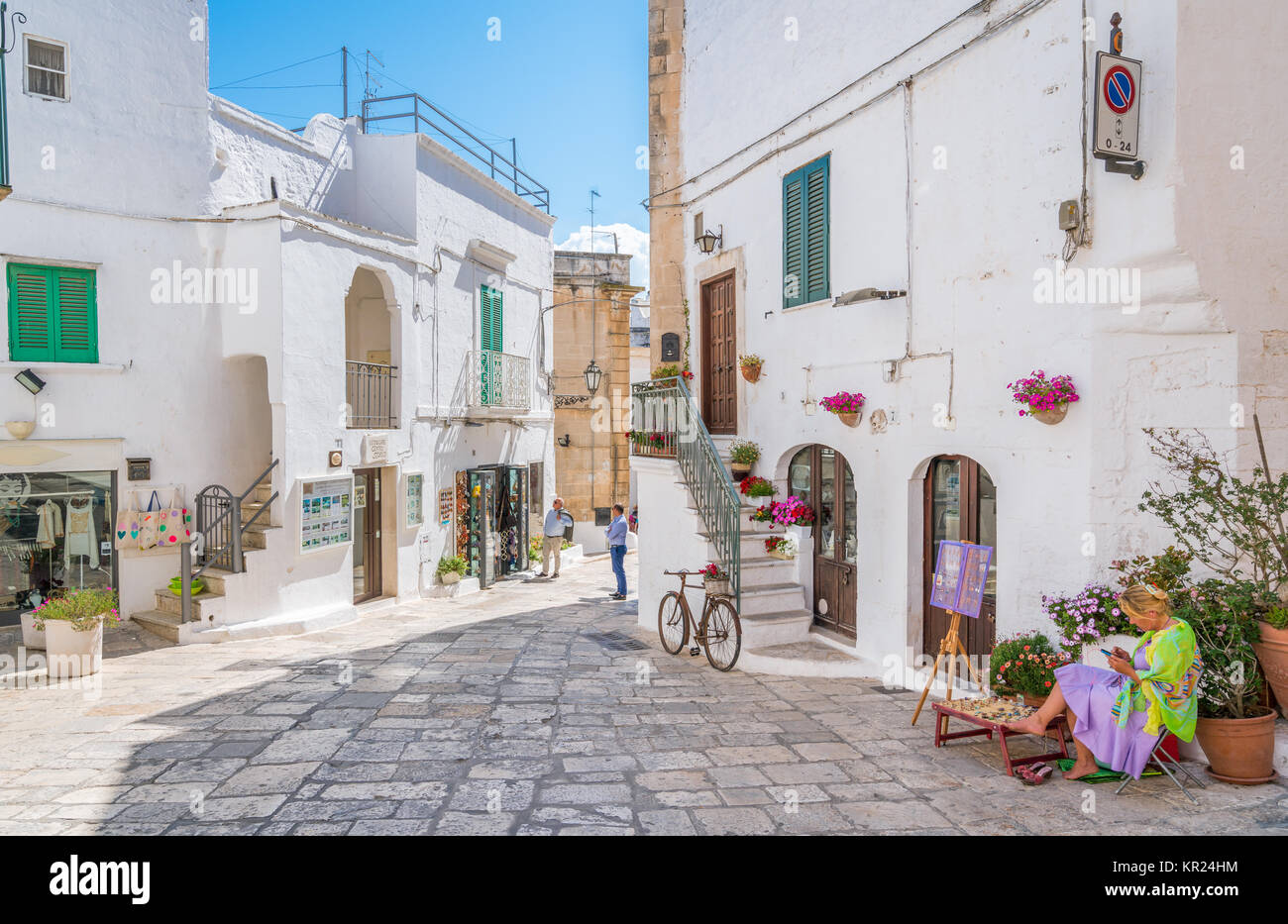 Malerische Sommer Blick in Ostuni, Apulien, Italien. Stockfoto