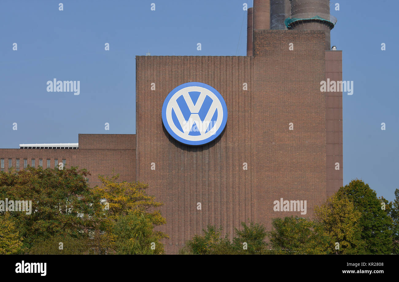 Sie wetteten, VW, Heizleistung der Nord/Süd, Beförderung, Wolfsburg, Niedersachsen, Deutschland, Logo VW, Heizkraftwerk Nord/Süd, Volkswage arbeiten Stockfoto