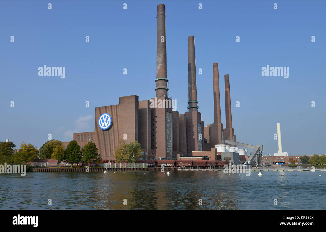 Heizleistung die Nord/Süd, Beförderung, Wolfsburg, Niedersachsen, Deutschland, Heizkraftwerk Nord/Süd, Volkswagenwerk, Niedersachsen, Stockfoto