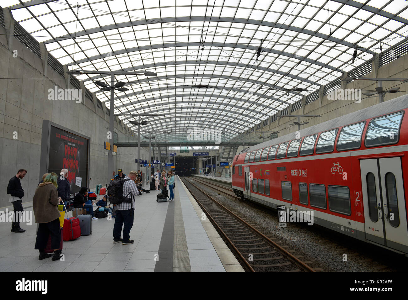 Zug Flughafen Köln Bonn Nach Düsseldorf Flughafen Bahnhof, Flughafen Köln/Bonn, Nordrhein-Westfalen, Deutschland, Bahnhof