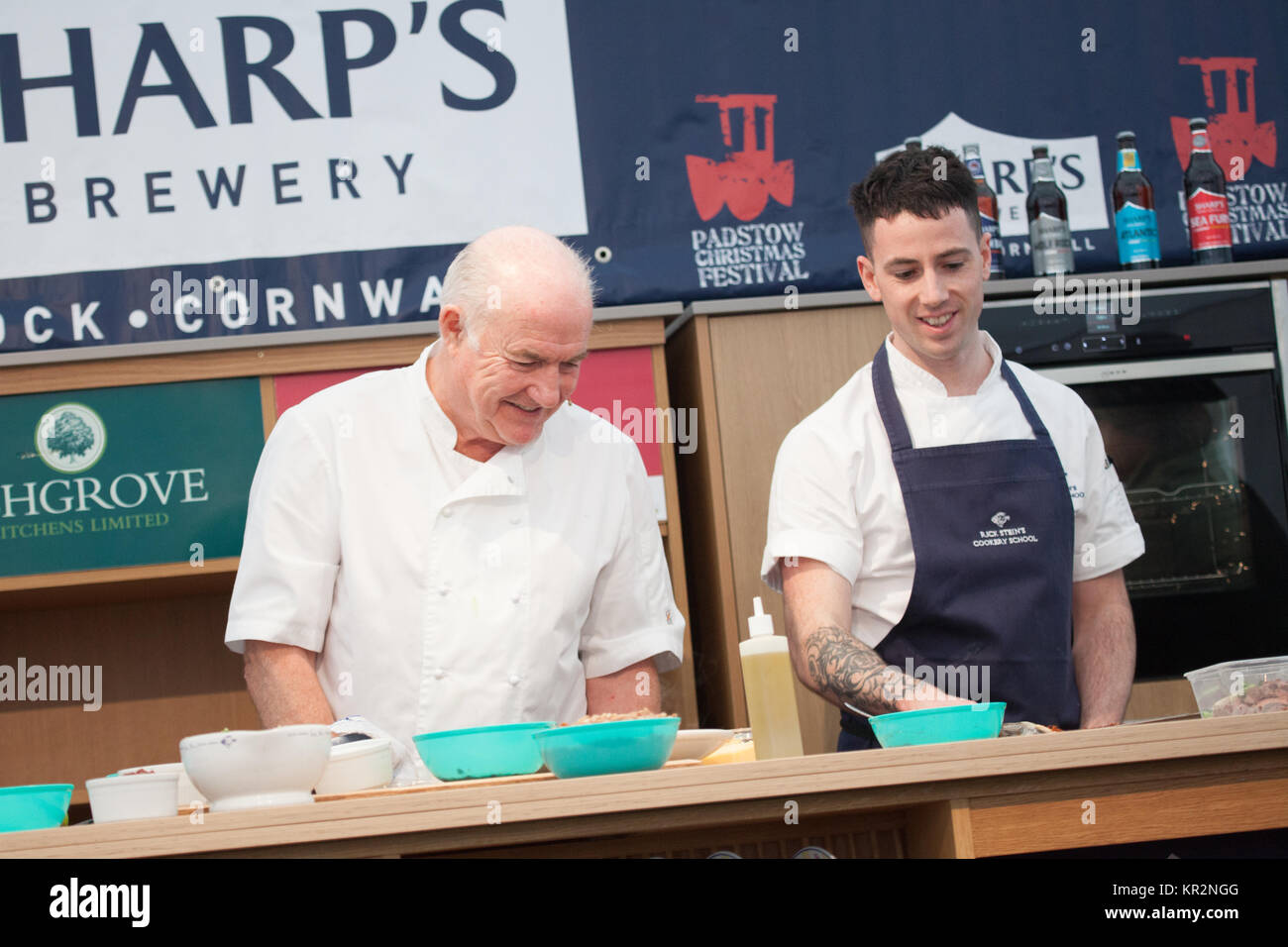 Rick Stein Kochen am Padstow Christmas Festival Stockfoto