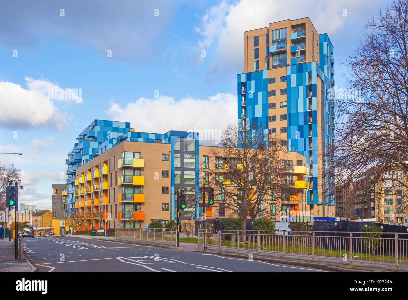 London Lewisham ein farbenfrohes Apartment Block in Lewisham Straße - Teil des neuen £ 200 Millionen Parkside Entwicklung Stockfoto