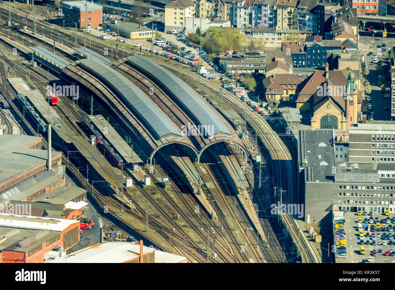 Hagen Hauptbahnhof mit der Bahn Hallen und Plattformen, Hagen, Ruhrgebiet, Nordrhein-Westfalen, Deutschland, Hagen, Ruhrgebiet, Nordrhein-Westfalen, Deutschland Stockfoto