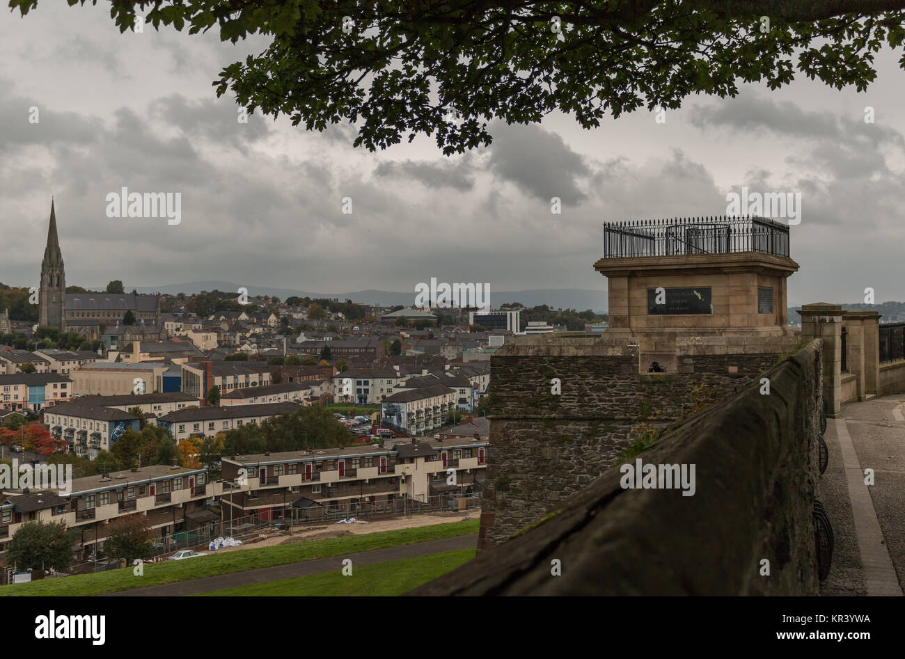 Die Stadtmauern von Derry in Nordirland wurden in 1619 abgeschlossen