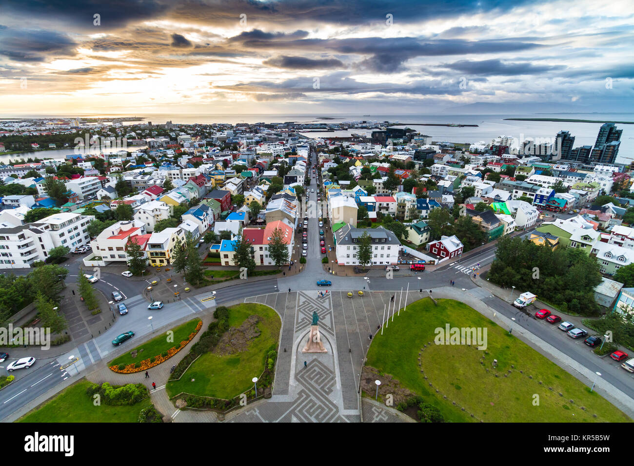Reykjavik von oben der Hallgrimskirkja erschossen. Stockfoto