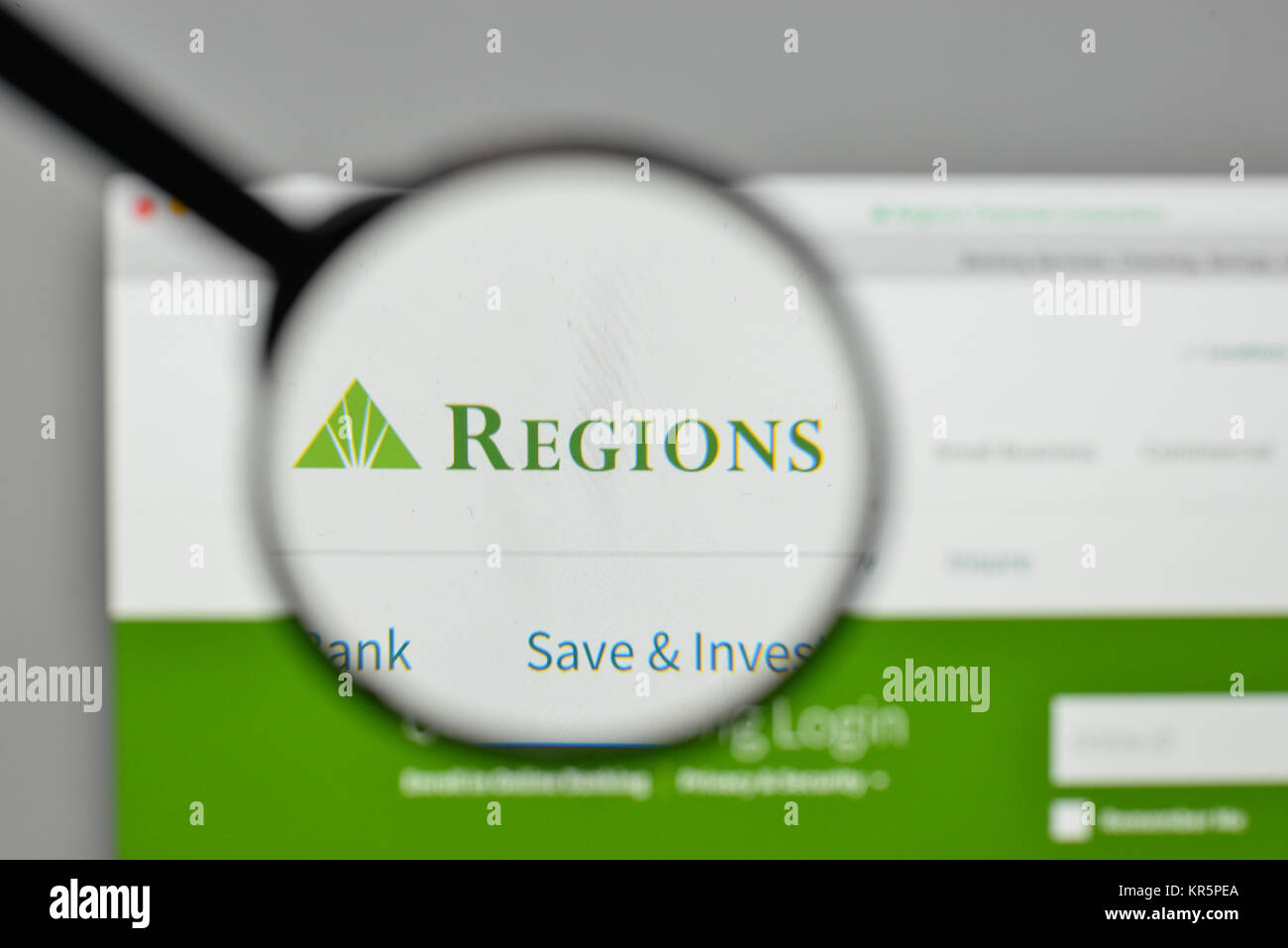 Mailand, Italien - 1. November 2017: Regionen finanzielle Logo auf der Homepage. Stockfoto Mailand, Italien - 1. November 2017: Regionen finanzielle Logo auf der Homepage. Stockfoto