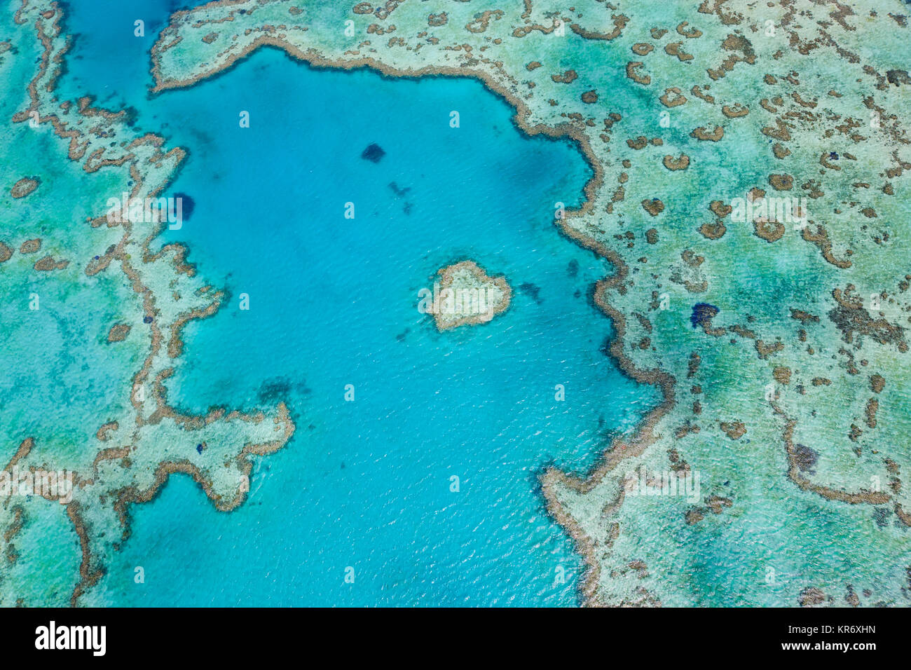 Luftaufnahme von Turquoise Reef in den Pazifischen Ozean. Stockfoto