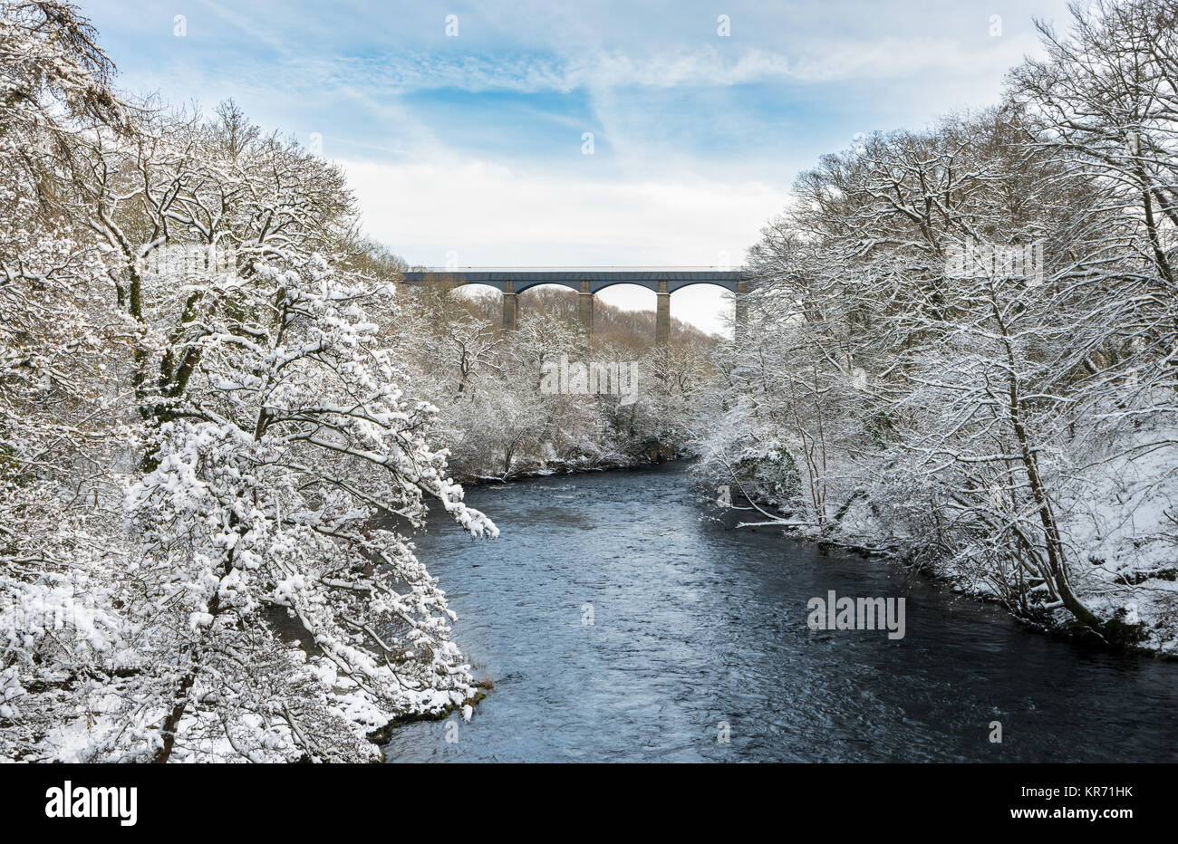 Pontcysyllte Aquädukt in der Nähe von Llangollen in Wales mit Schnee Stockfoto