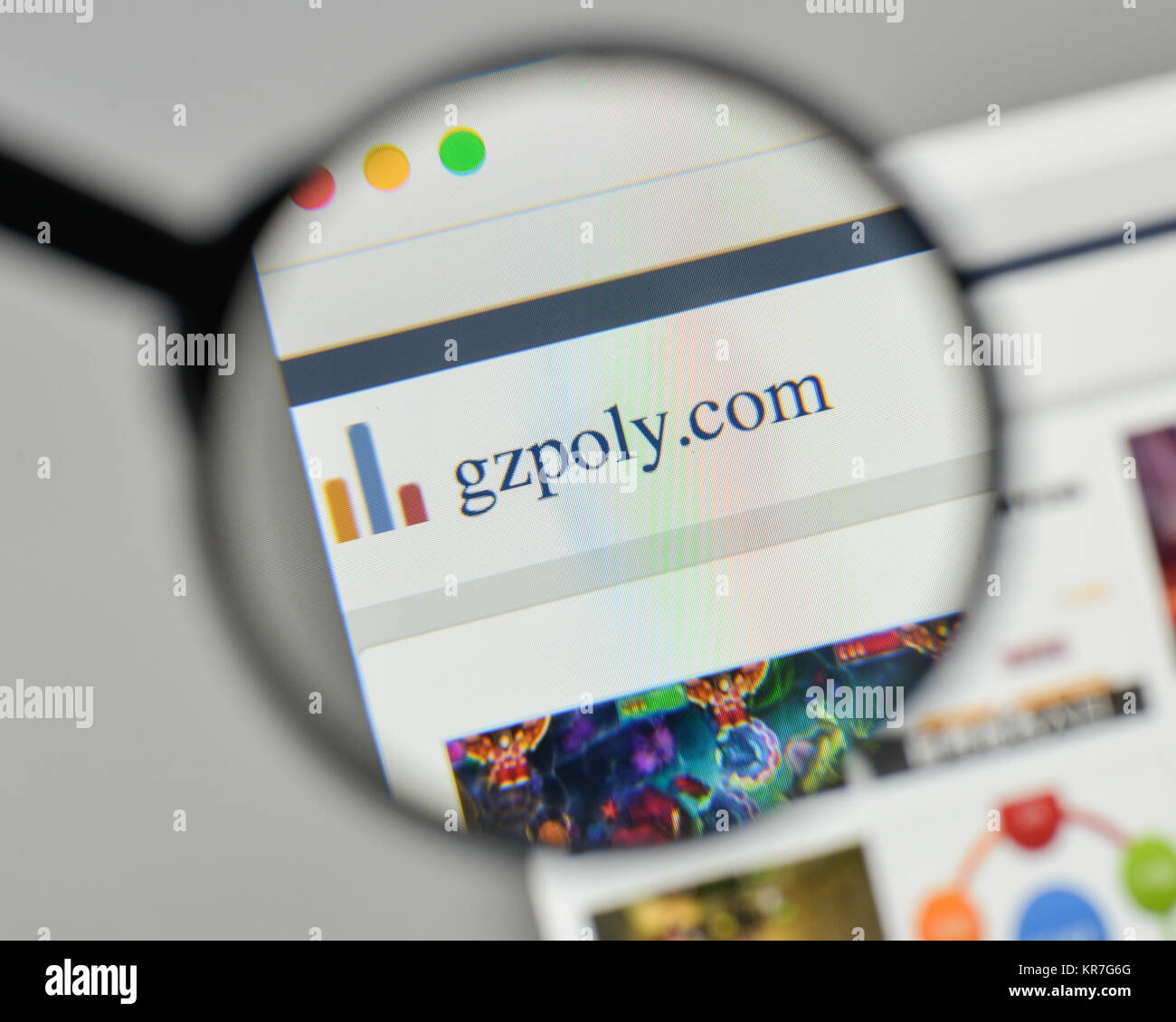 Mailand, Italien - 1. November 2017: Poly Real Estate Logo auf der Homepage. Stockfoto