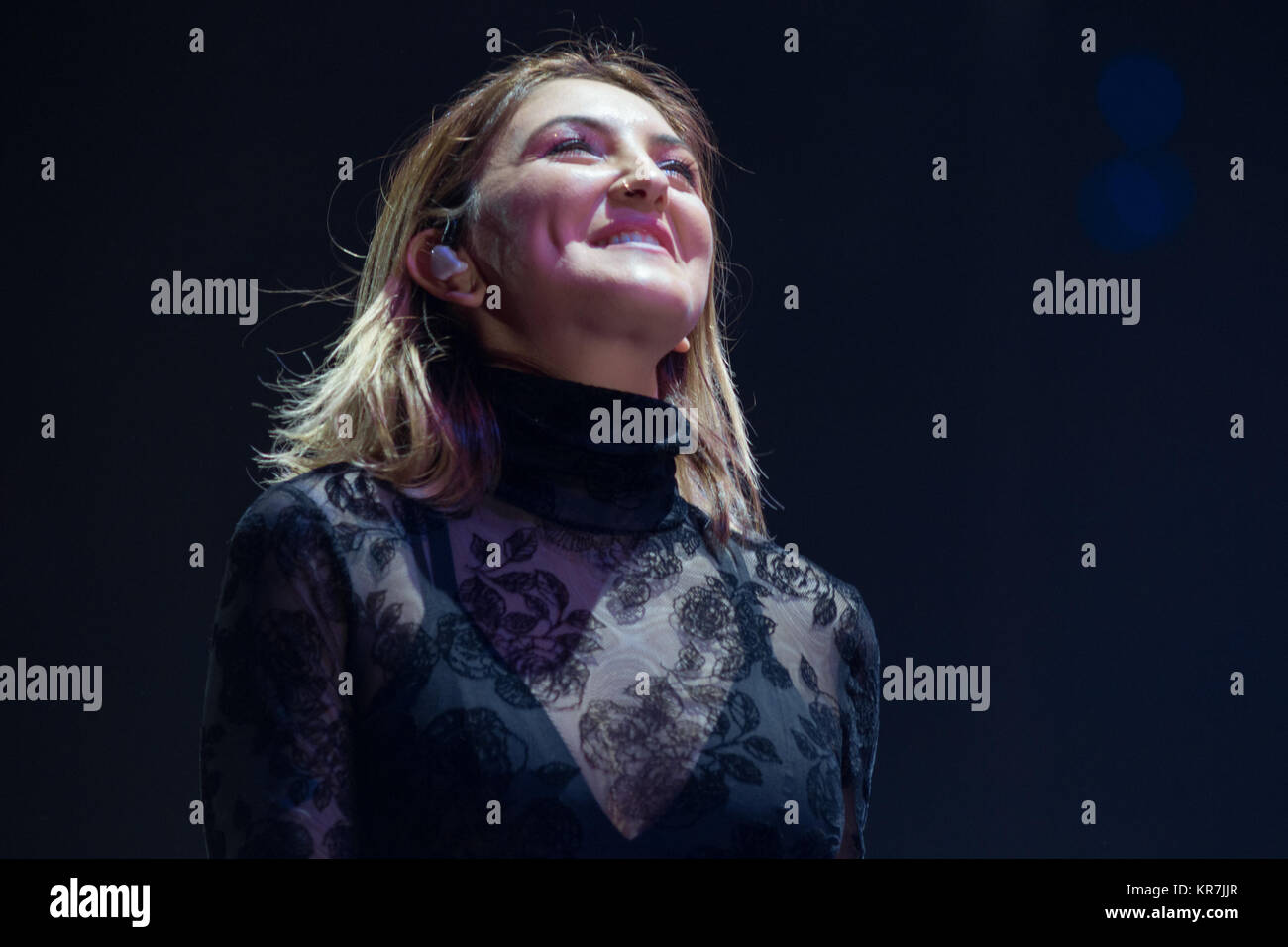 Julia Michaels führt bei 103.5 KISS FM iHeartRadio Jingle Ball an der Allstate Arena am 13. Dezember in Rosemont, Illinois 2017. Stockfoto