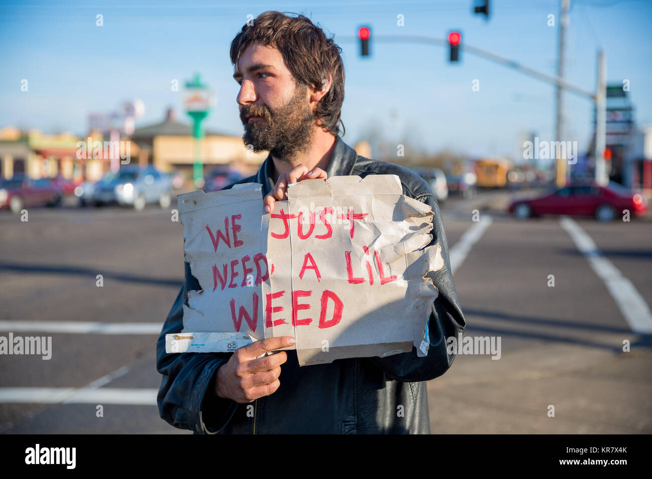 Rechtliche Marihuana wollte von Obdachlosen Mann Stockfoto