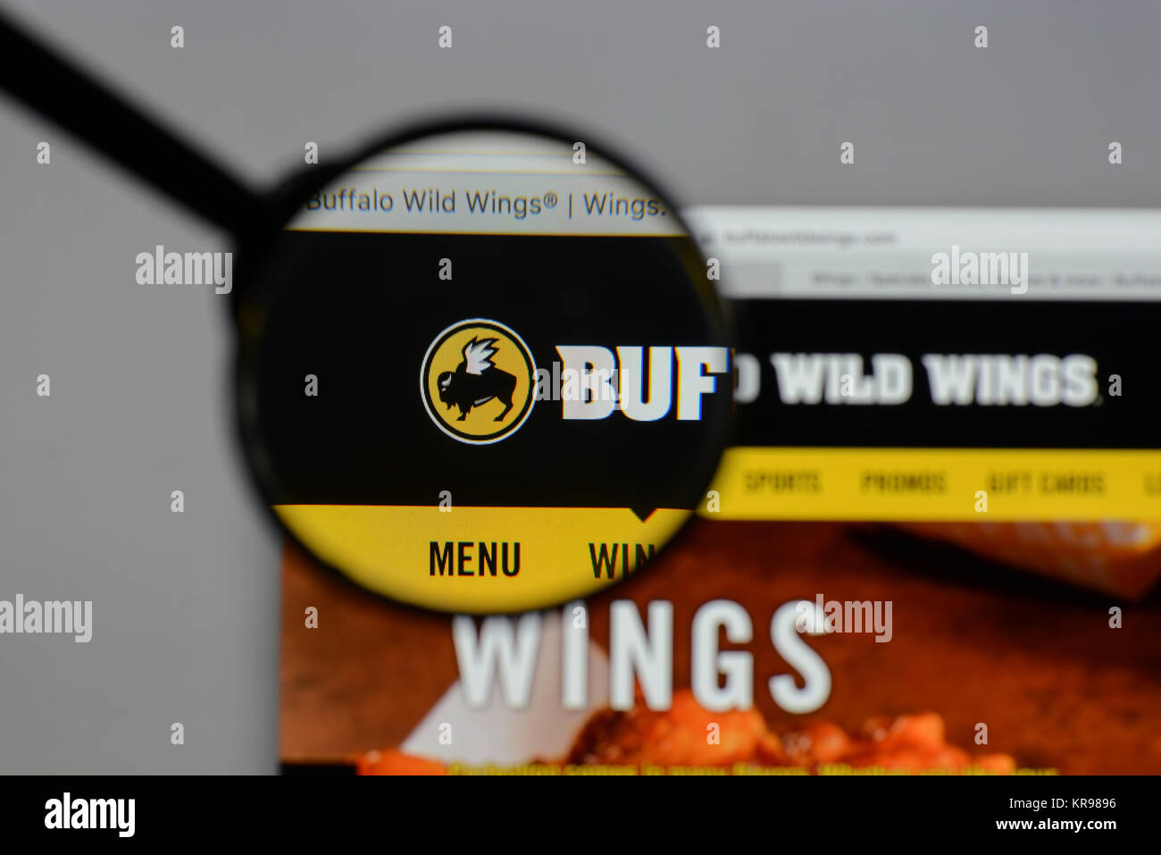 Mailand, Italien - 10 August 2017: Buffalo Wild Wings Logo auf der Homepage. Stockfoto