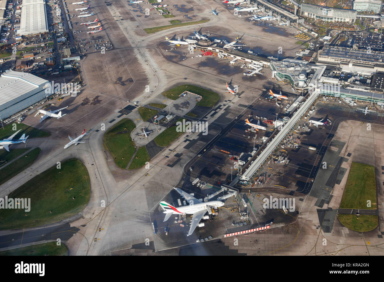 Ein Luftbild der Aktivität auf dem Flughafen Manchester Stockfoto