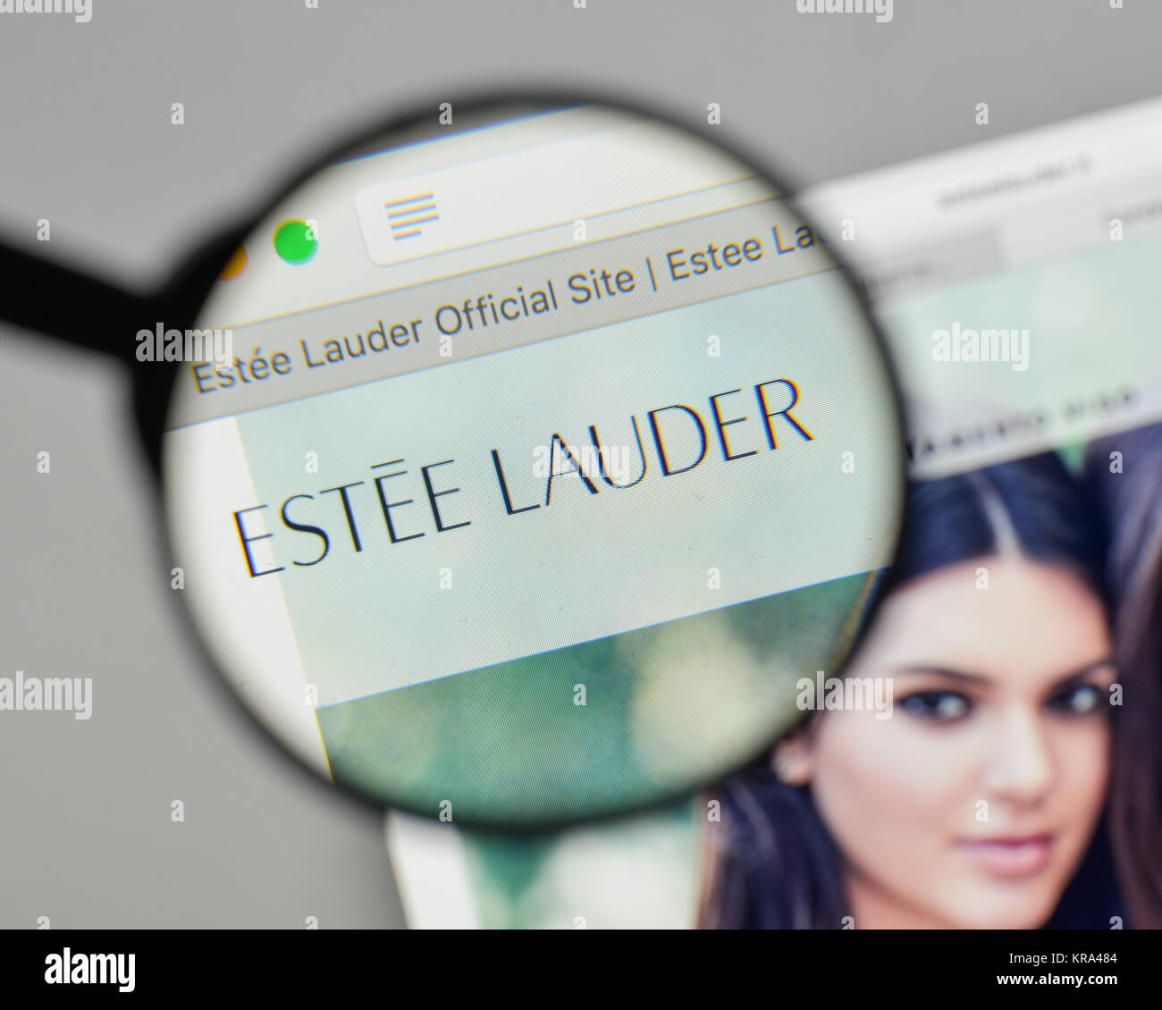 Mailand, Italien - 10 August 2017: Estee Lauder Logo auf der Homepage. Stockfoto