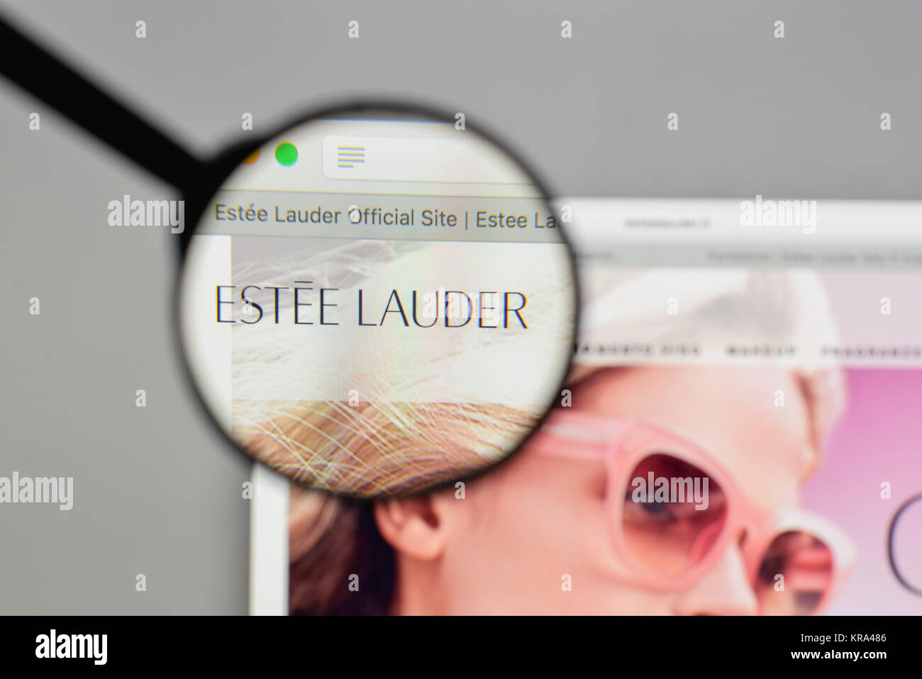 Mailand, Italien - 10 August 2017: Estee Lauder Logo auf der Homepage. Stockfoto