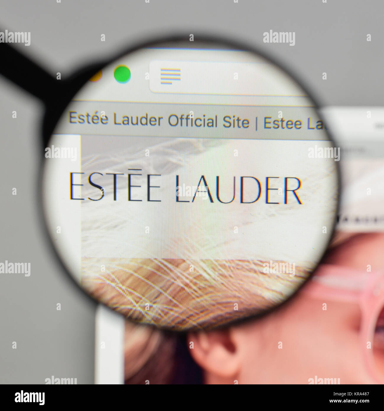 Mailand, Italien - 10 August 2017: Estee Lauder Logo auf der Homepage. Stockfoto