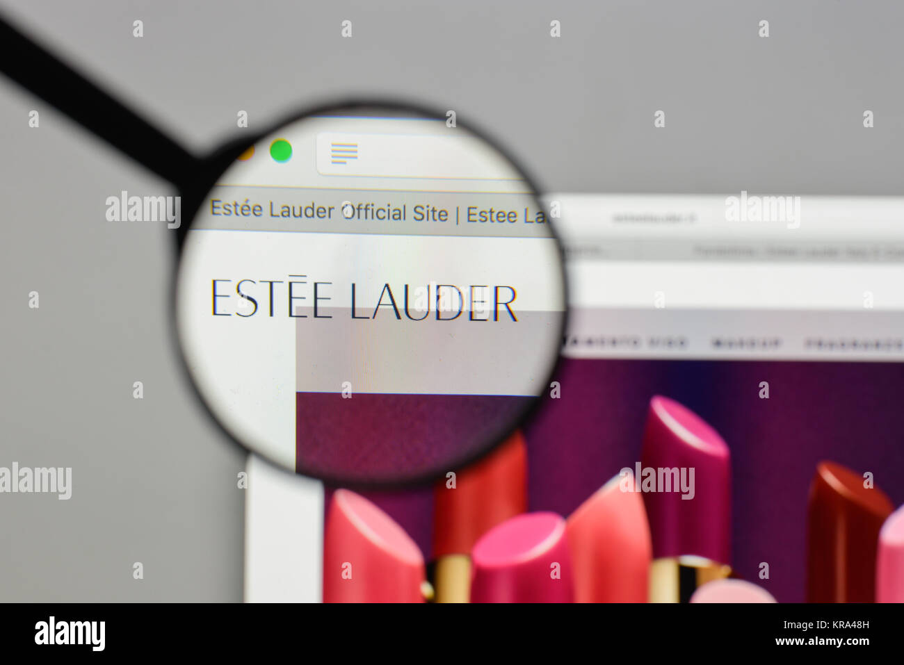 Mailand, Italien - 10 August 2017: Estee Lauder Logo auf der Homepage. Stockfoto
