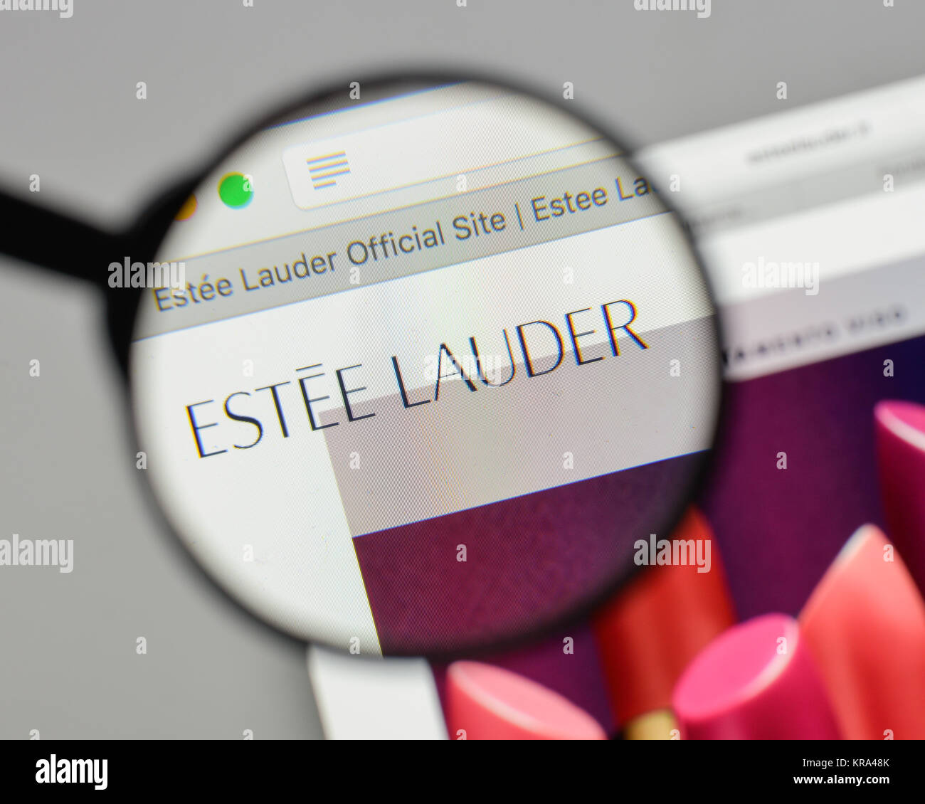 Mailand, Italien - 10 August 2017: Estee Lauder Logo auf der Homepage. Stockfoto