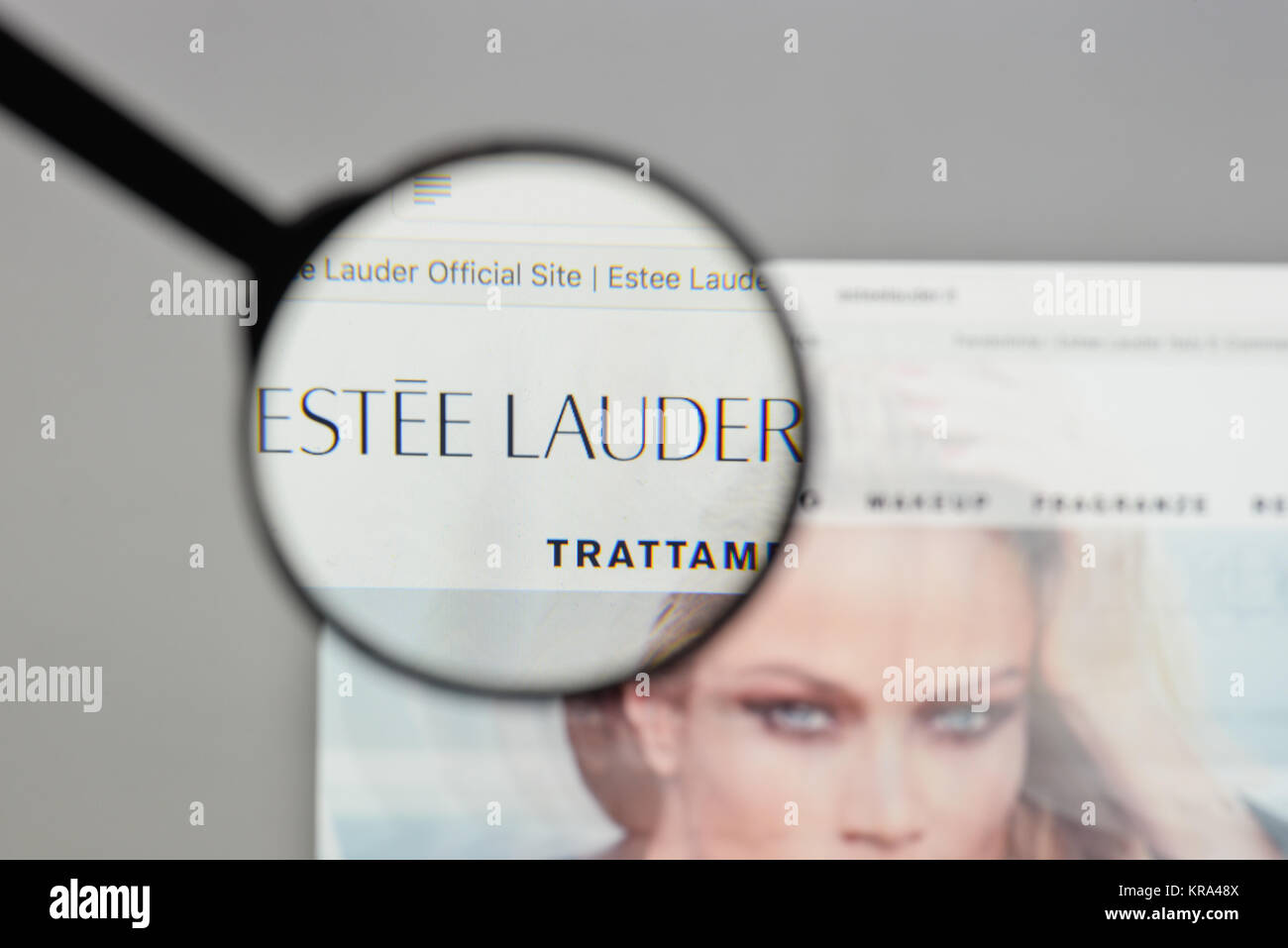 Mailand, Italien - 10 August 2017: Estee Lauder Logo auf der Homepage. Stockfoto