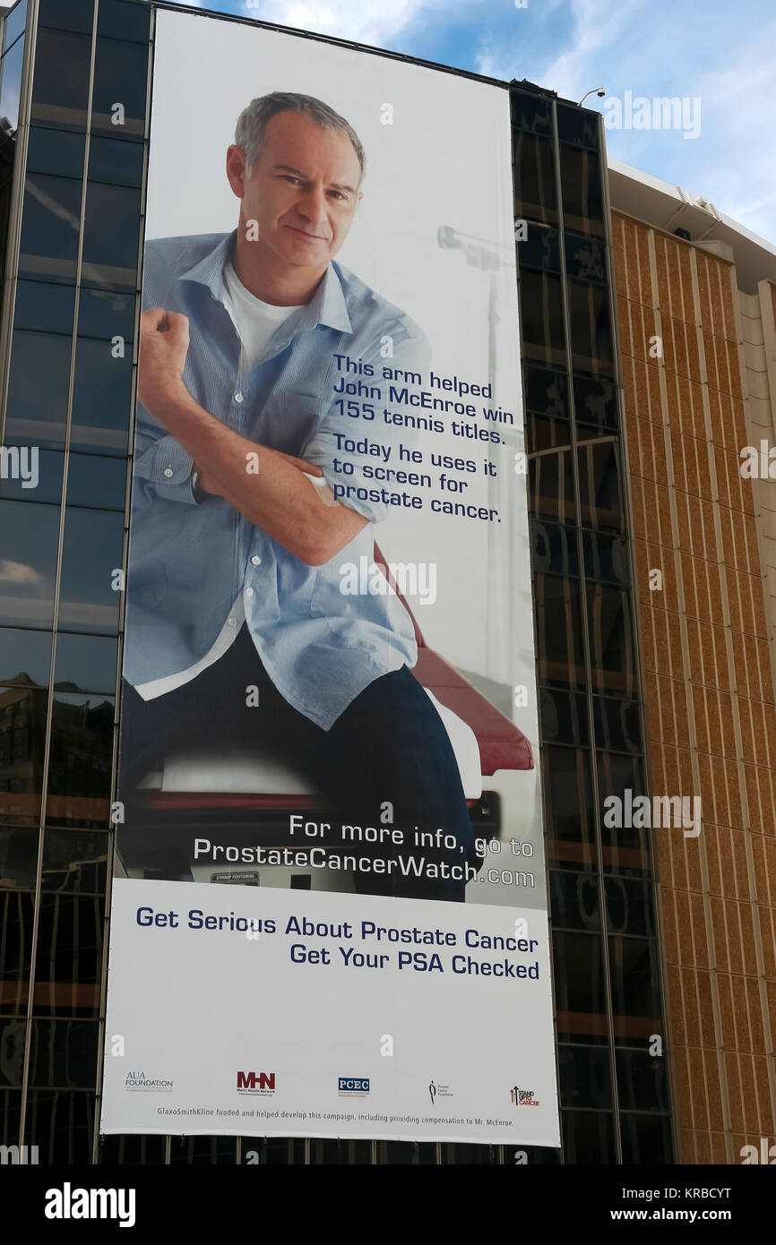 Celebrity öffentliche Bekanntmachung, Athlet und Ansager John McEnroe Förderung Screening auf Prostatakrebs. Stockfoto