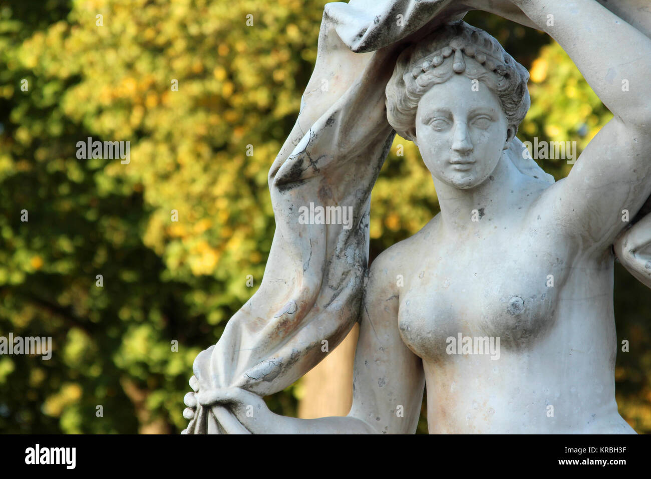 Antike steinerne Statue der Göttin Galatea in der Catherine Park, Puschkin, St. Petersburg Stockfoto