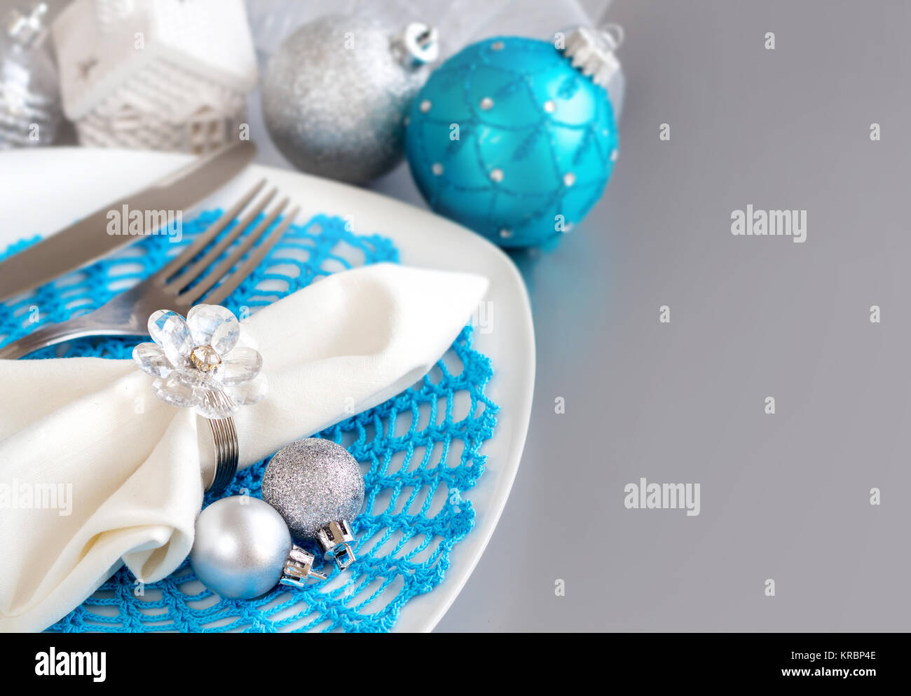 Türkis Blau und Silber Weihnachten Tabelle einstellen Stockfoto