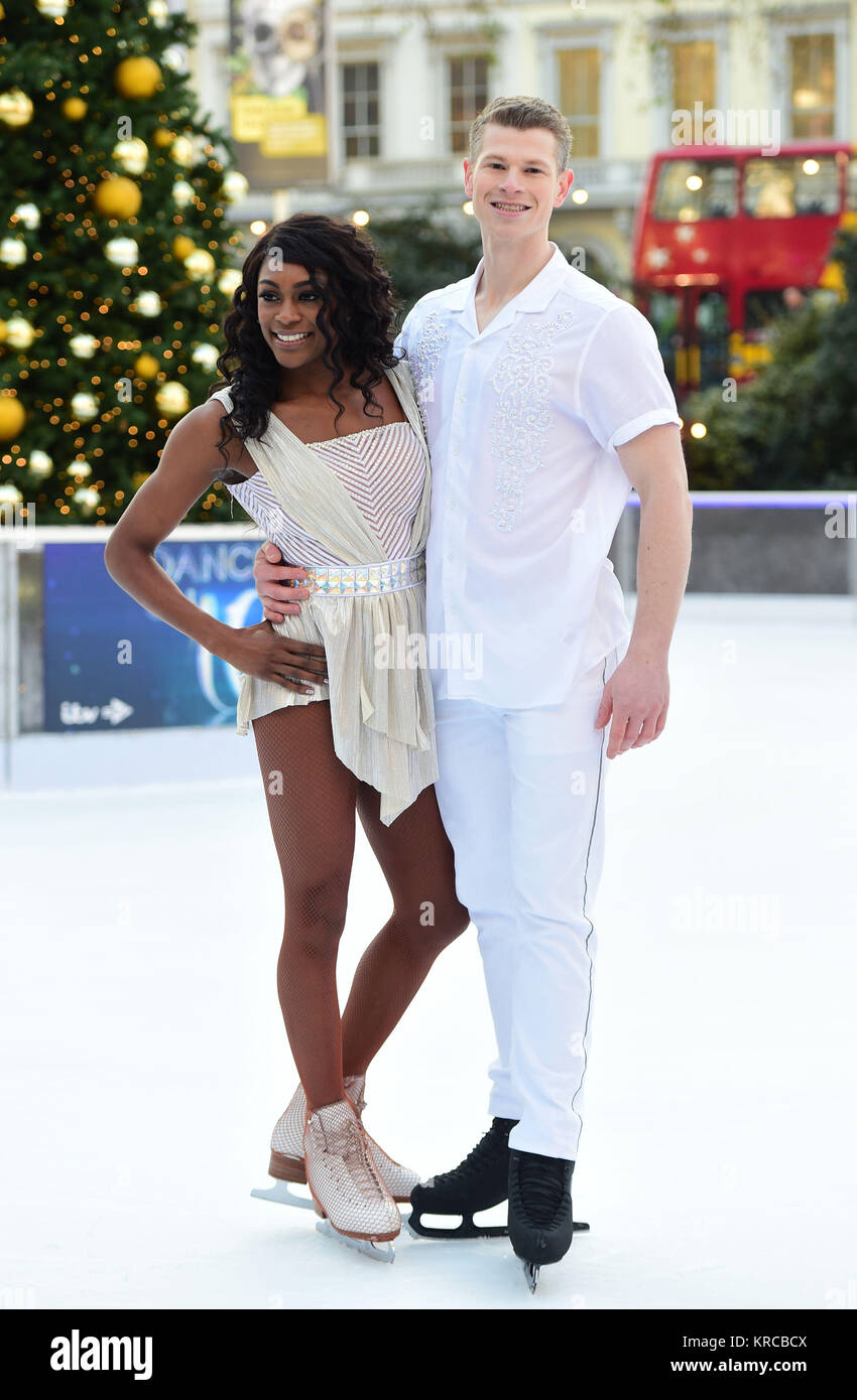 Perri Shakes-Drayton und Hamish Gaman während der pressevorstellung Für die kommende Serie von Dancing On Ice am Natural History Museum Ice Rink in London. Stockfoto