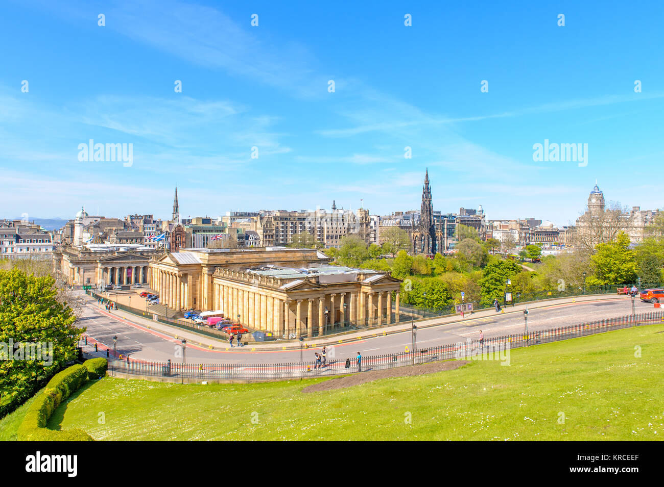Luftaufnahme von Edinburgh mit Scott Monument Stockfoto