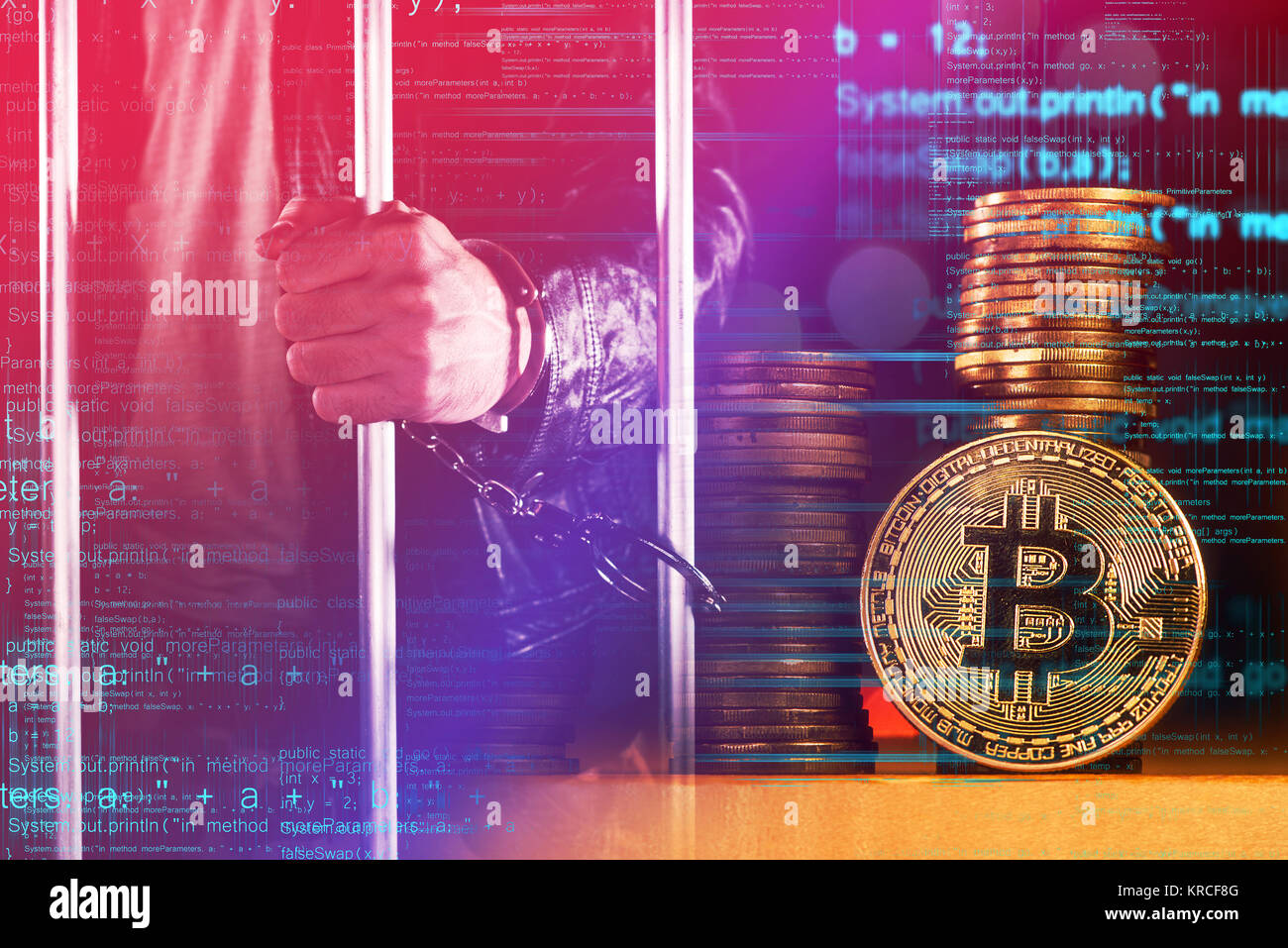 In Handschellen verhaftet Bitcoin Dieb im Gefängnis, konzeptionelle Bild Stockfoto