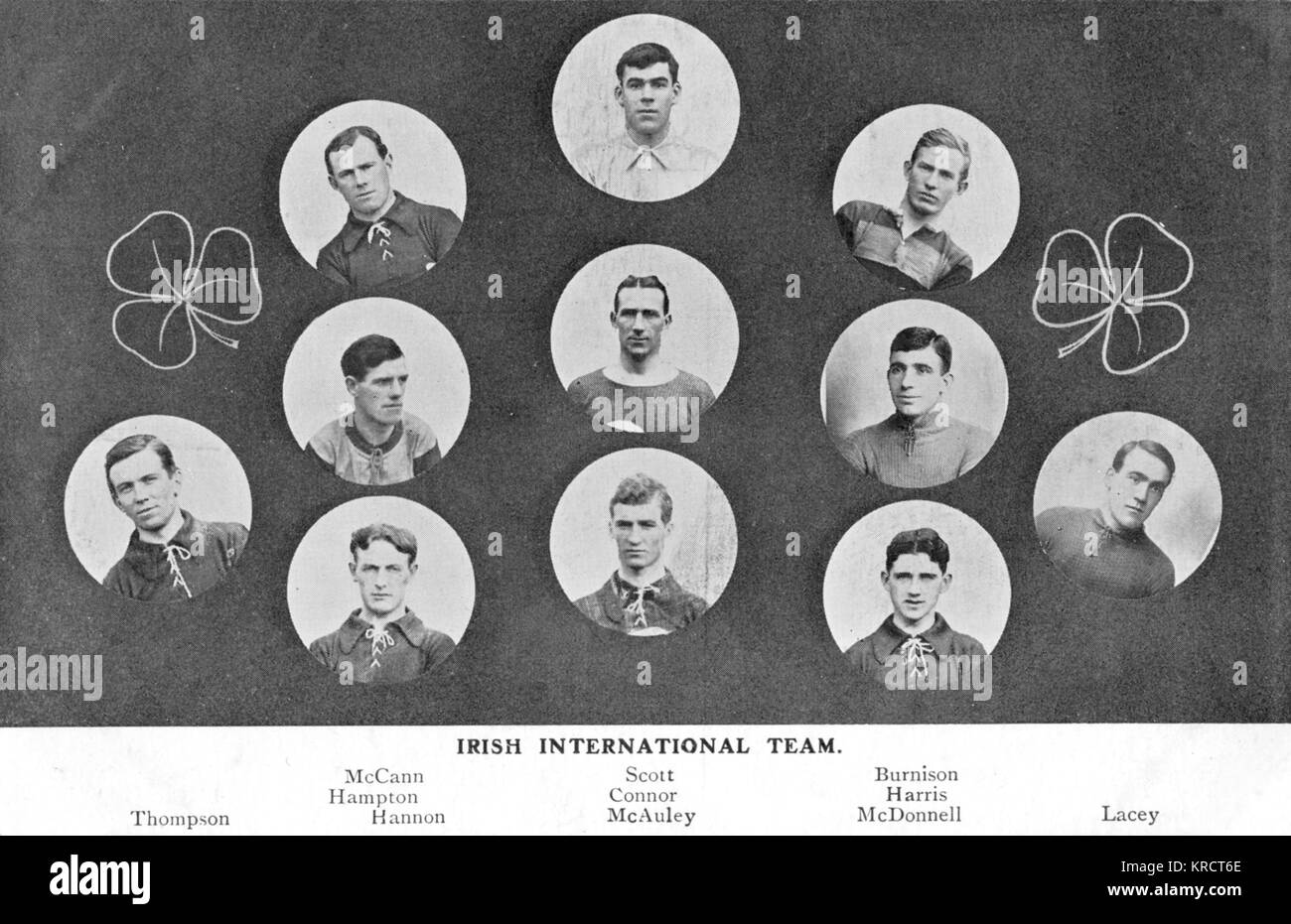 Irish International Football Team: Thompson, McCann, Hampton, Scott, Connor, McAuley, Burnison, Harris, McDonnell, Lacey und Hannon. Sie spielte die englische Mannschaft am 11. Februar 1911 und verlor 1 zu 2. Datum: ca. 1911 Stockfoto
