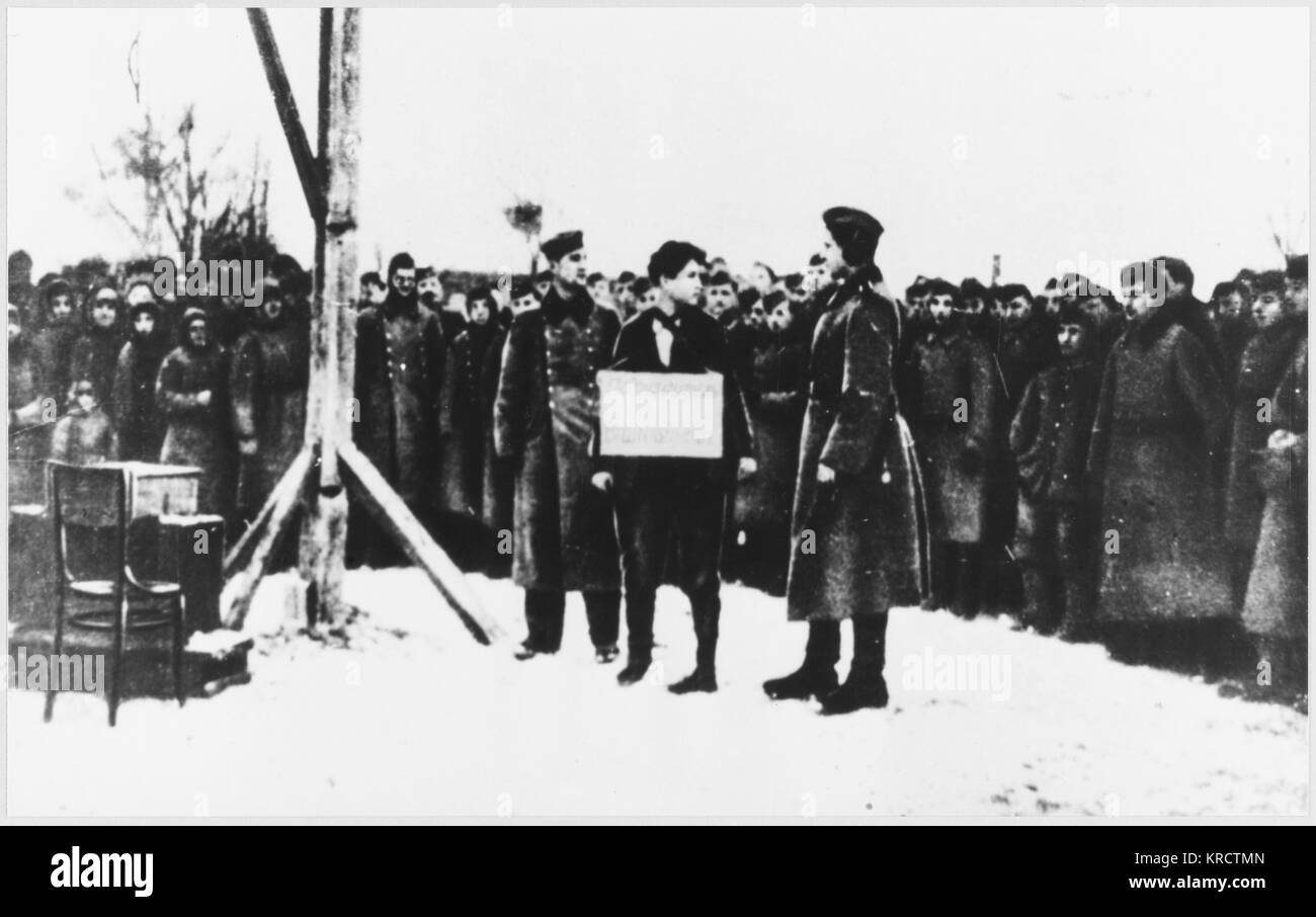 MITARBEITER GEHÄNGT 2 Stockfoto