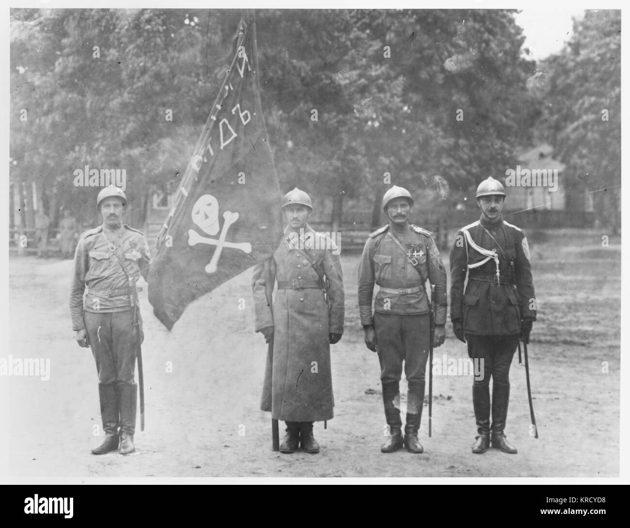 Eine Gruppe von Soldaten Kornilows, die ihn in seinem gescheiterten Versuch vorläufigen der Regierung Kerenski zu stürzen gesichert. Datum: August 1917 Stockfoto
