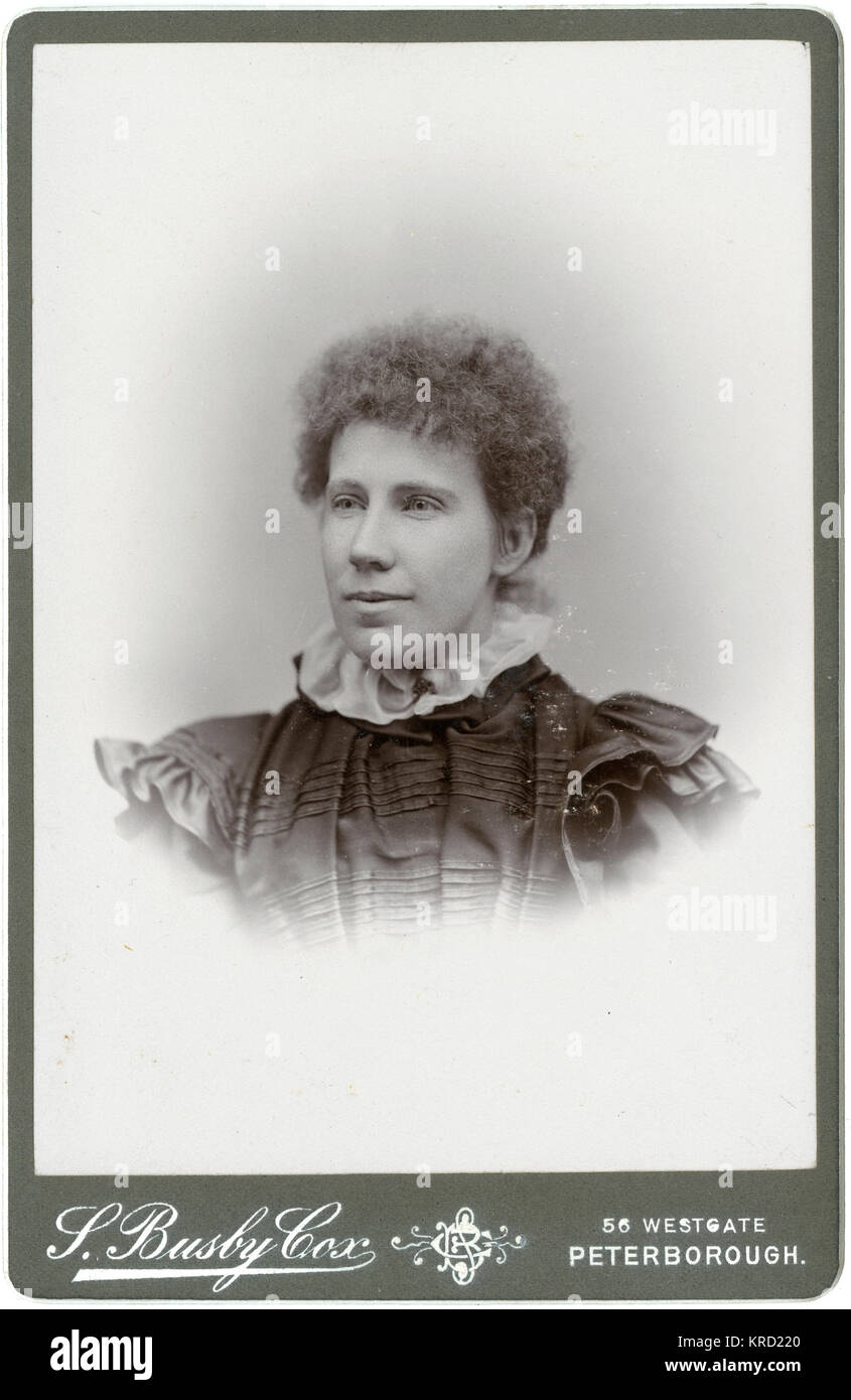 Viktorianische Frau, Kopf- und Schulterporträt Stockfoto