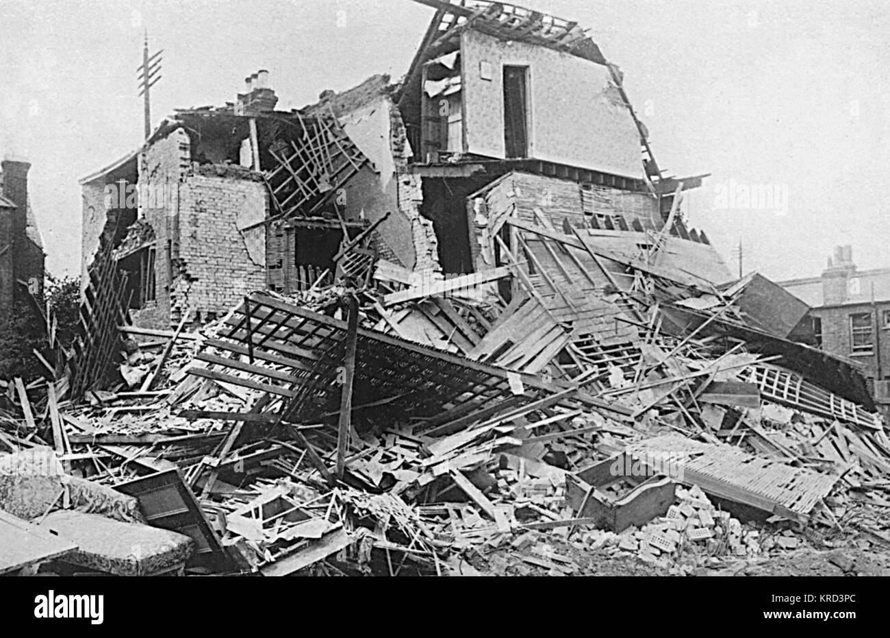 Zerstörte Häuser in Estreham Road Streatham, London durch Ersten Weltkrieg Luftangriffe. Datum: 1914-1918 Stockfoto