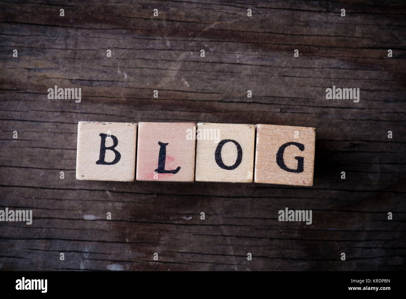 Blog - Namen aus Holz- Buchstaben, Kommunikation Hintergrund Stockfoto