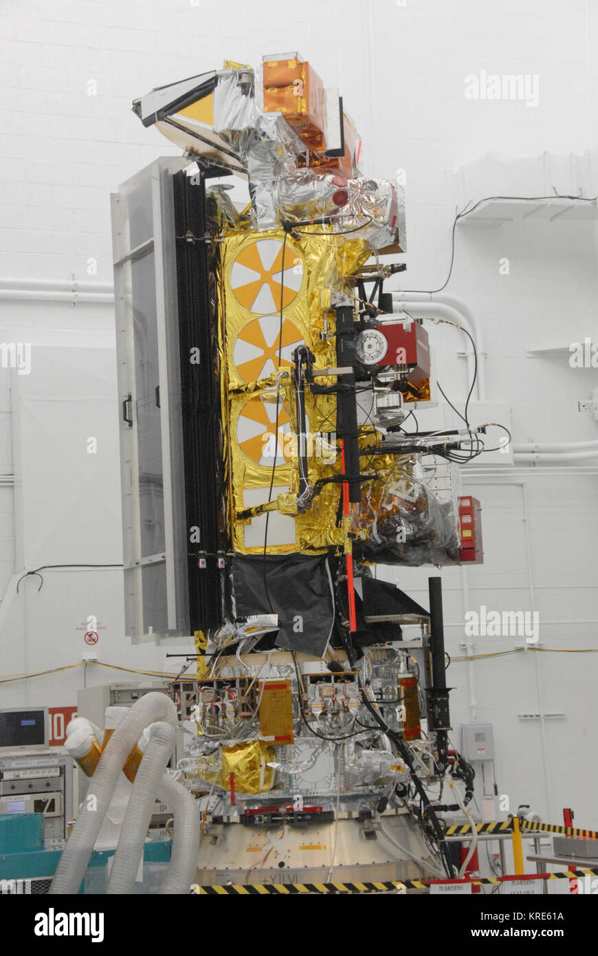 NOAA-N'-Satellit in der Vandenberg AFB sauberes Zimmer Stockfoto
