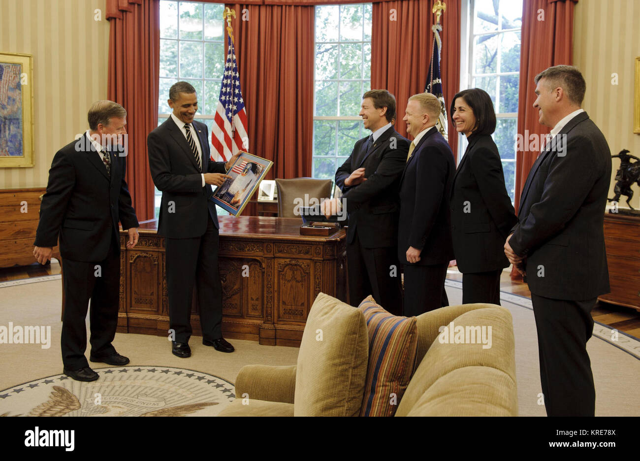 Präsident Obama trifft sich mit STS-133 Crew Stockfoto
