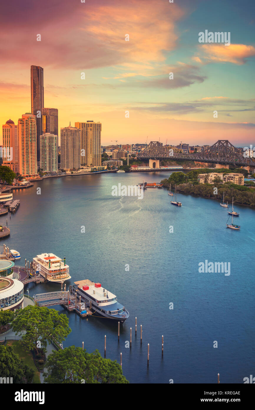 Brisbane. Stadtbild bild Skyline von Brisbane, Australien während der dramatischen Sonnenuntergang. Stockfoto