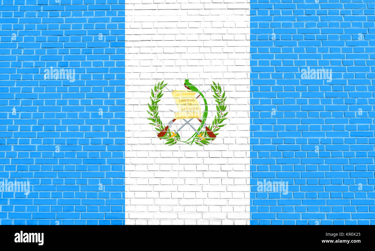 Flagge von Guatemala über Mauer Textur Hintergrund Stockfoto