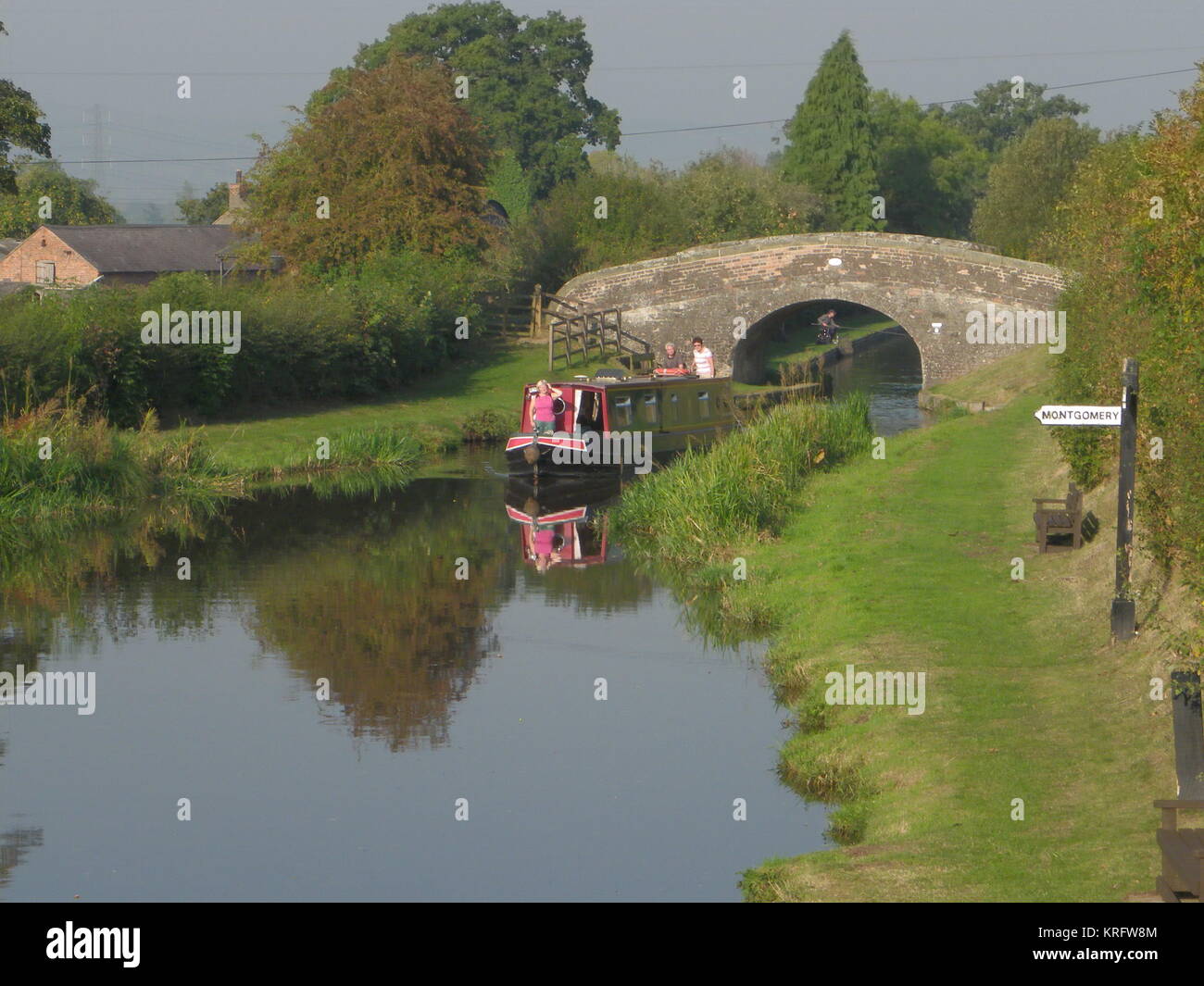 Brücke in der Nähe von Frankton Junction am Montgomery Canal, der sich von Ost-Wales in den Nordwesten von Shropshire erstreckt. Stockfoto