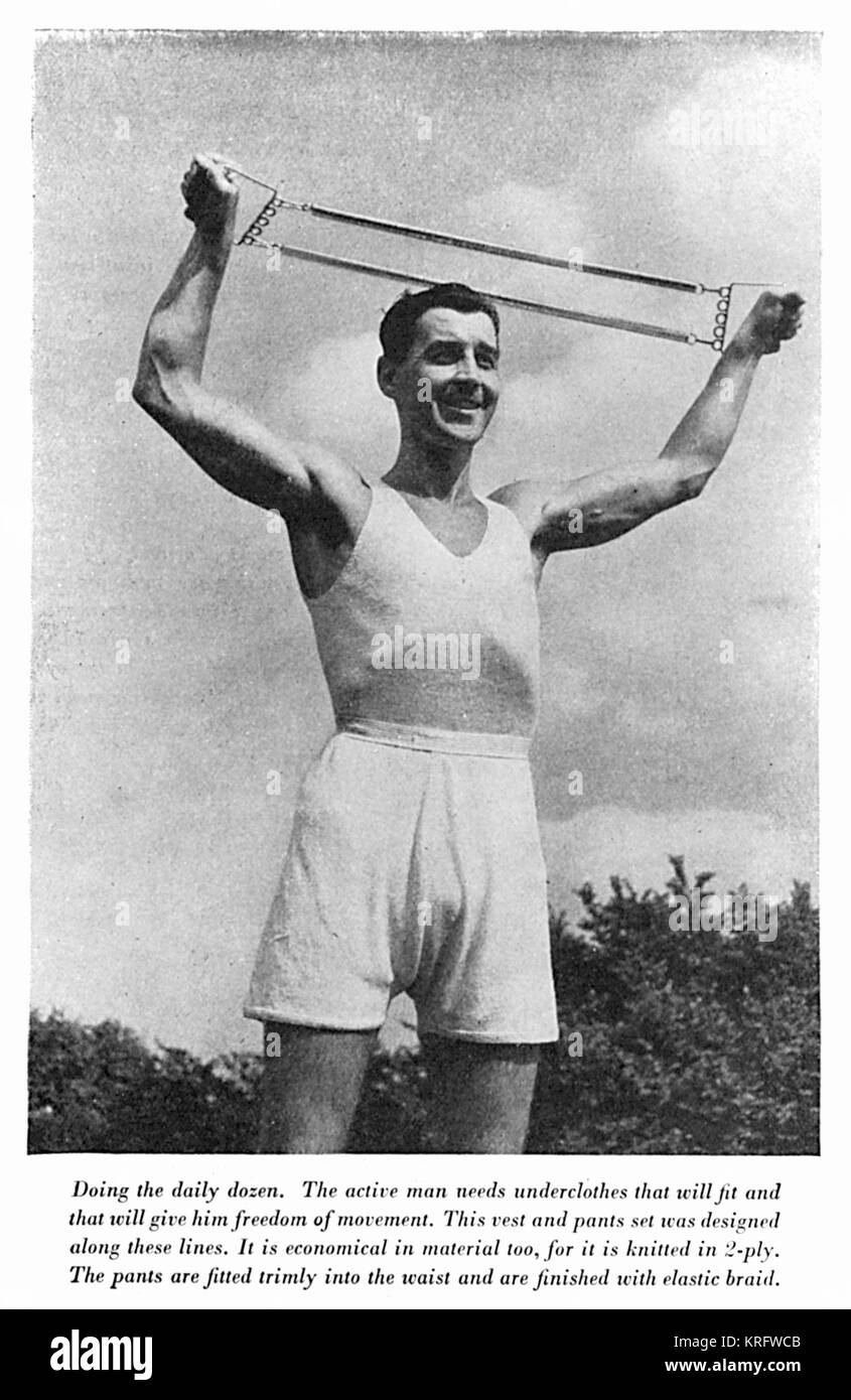 Strickweste und -Hose, ca. 1941 Stockfoto